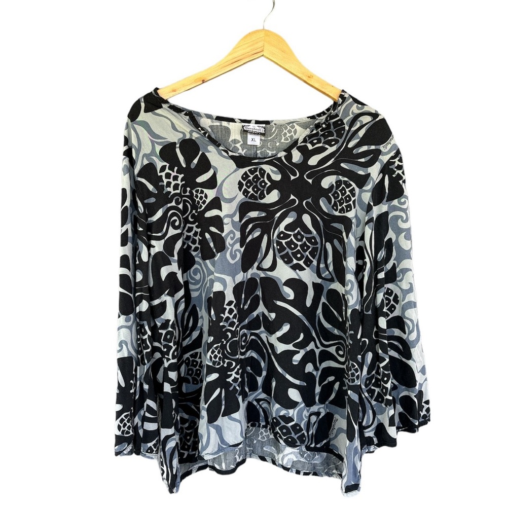 Manuhealii Women’s Ulu Print Top Size XL